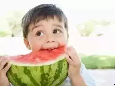 威仔吃瓜,揭秘娱乐圈那些不为人知的幕后故事