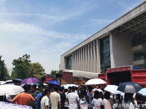 吃瓜贵州学院,揭秘校园里的美食与趣事